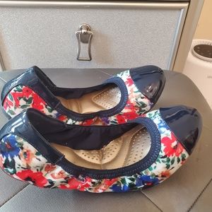 Decflex Shoes Size 8